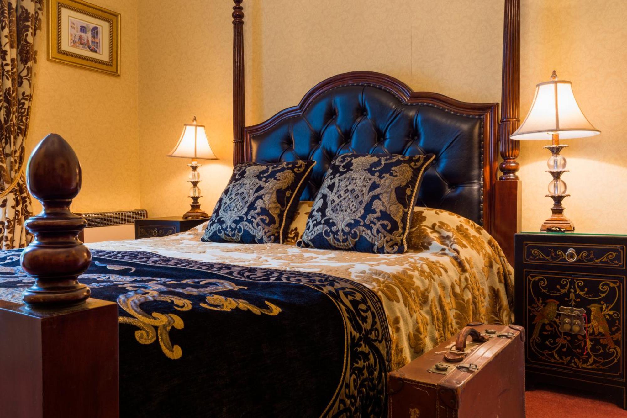 Harrisons Hall Bed & Breakfast 호텔 몰드 외부 사진