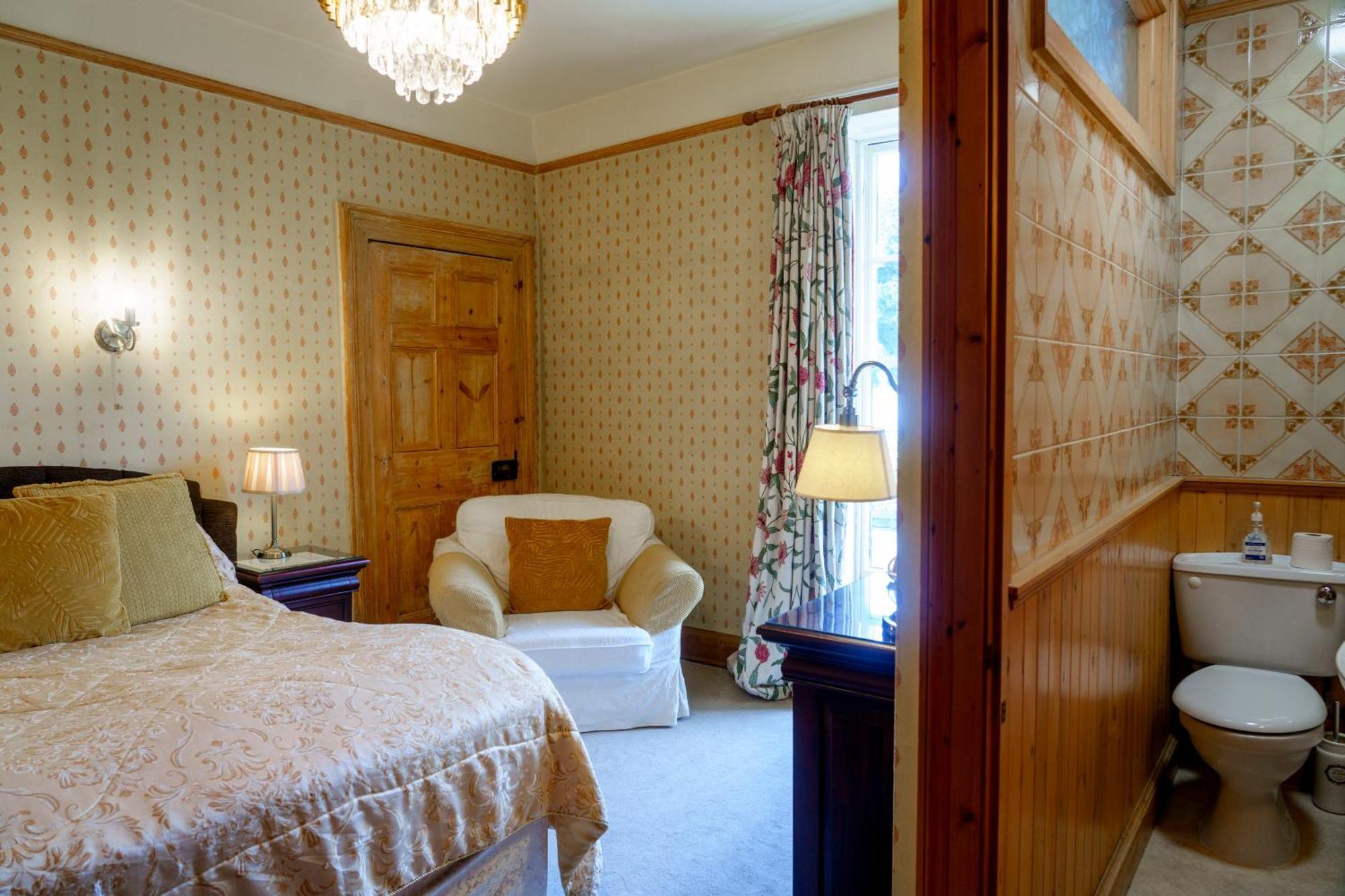 Harrisons Hall Bed & Breakfast 호텔 몰드 외부 사진