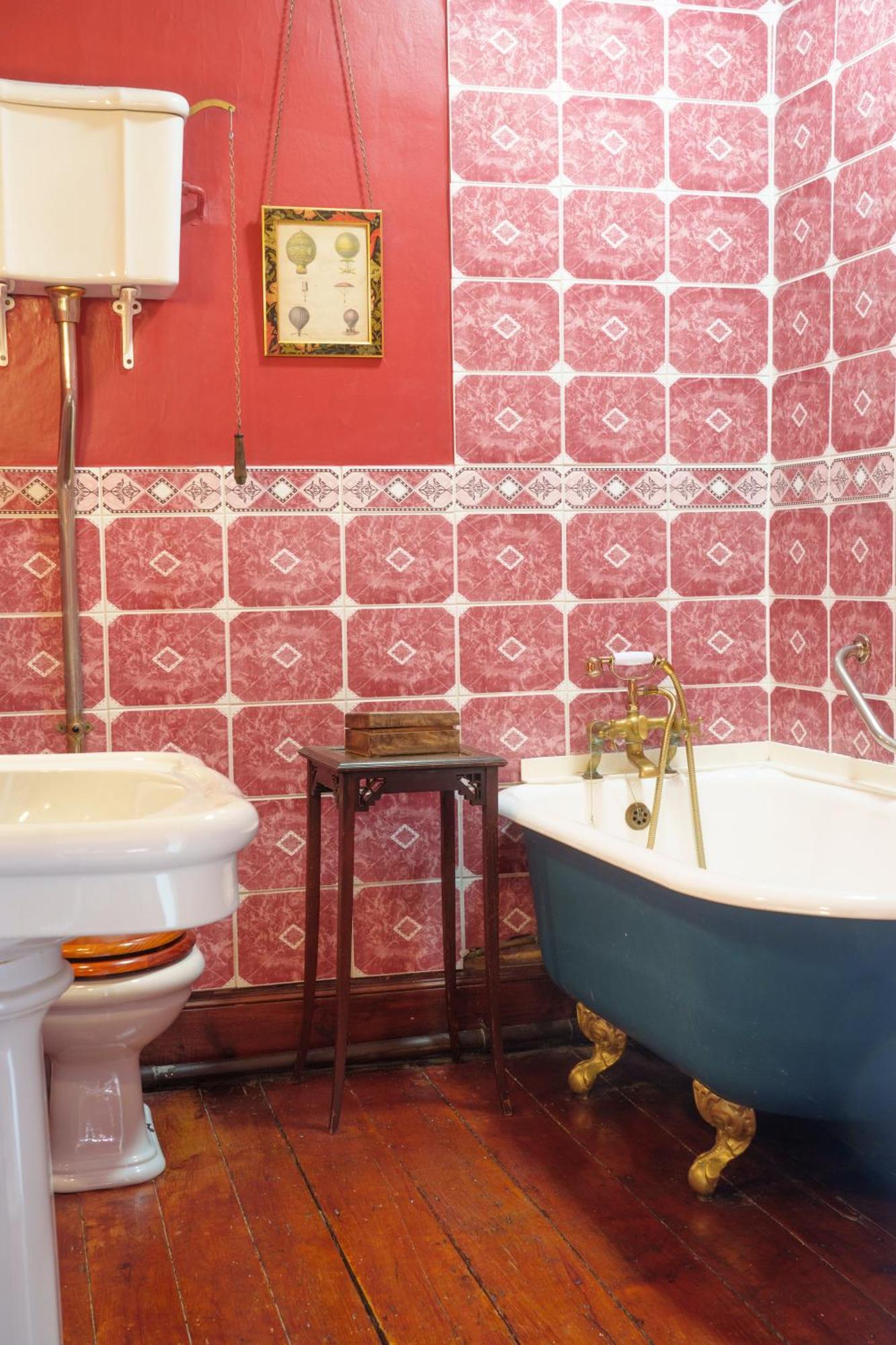 Harrisons Hall Bed & Breakfast 호텔 몰드 외부 사진