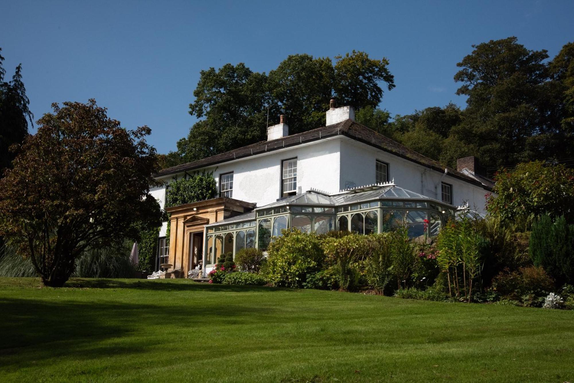 Harrisons Hall Bed & Breakfast 호텔 몰드 외부 사진